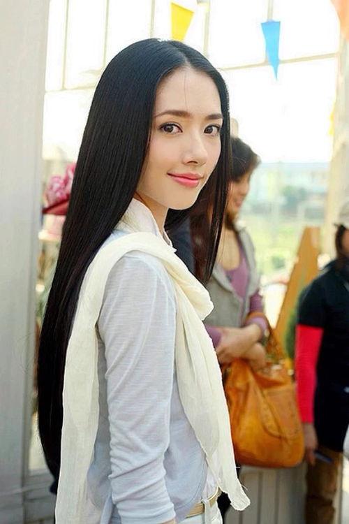 白梦妍体重最新爆料,瘦身成果显著,健康生活引关注